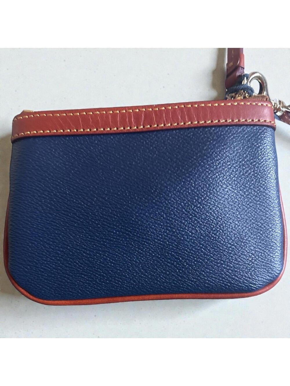 Dooney & Bourke Women's Pebble Grain Leather Wristlet Blue Wallet Zip Clutch NWT - Picture 2 of 4